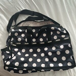 LeSportdac weekender duffel- perfect condition